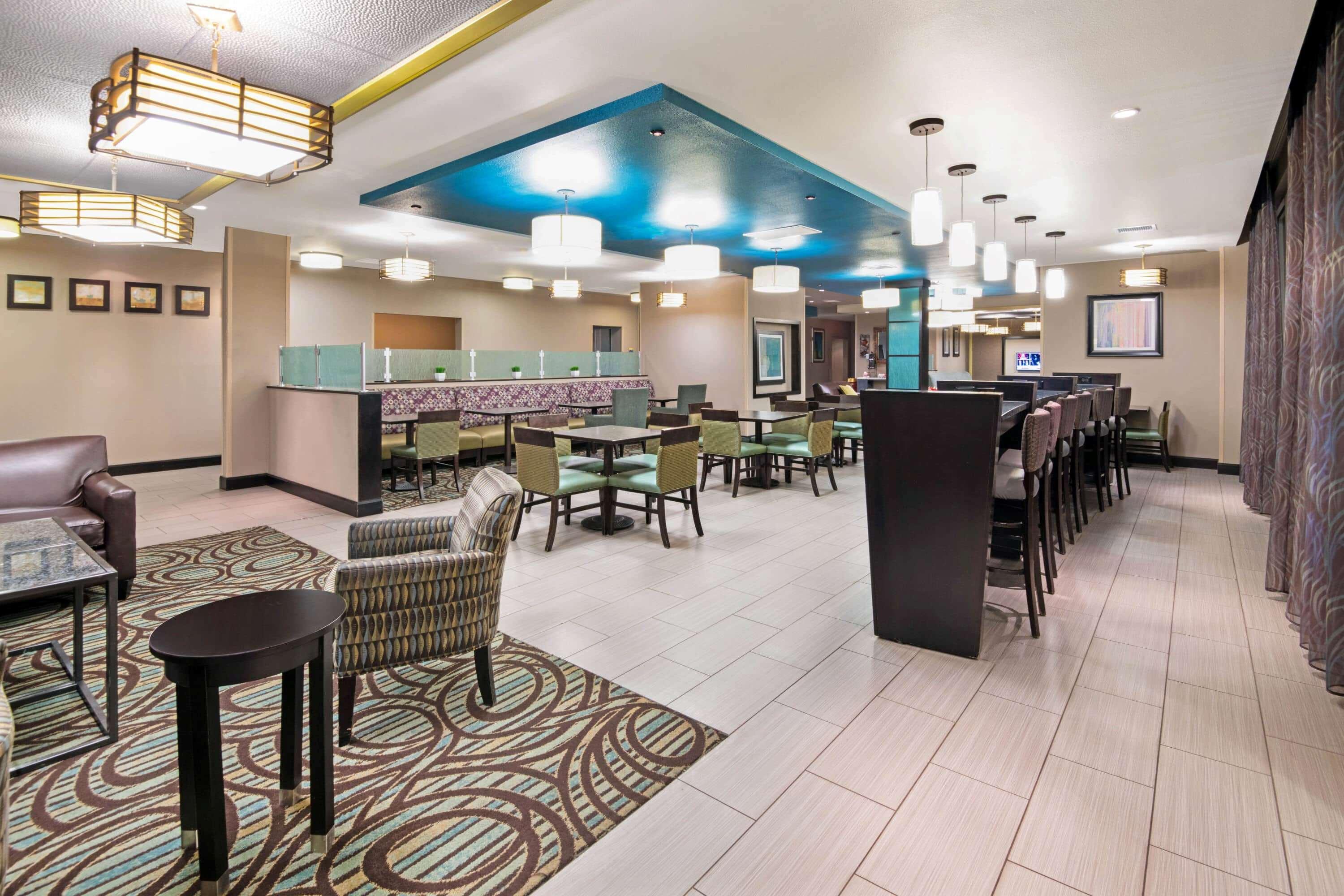 La Quinta Inn & Suites By Wyndham Durant Exterior photo